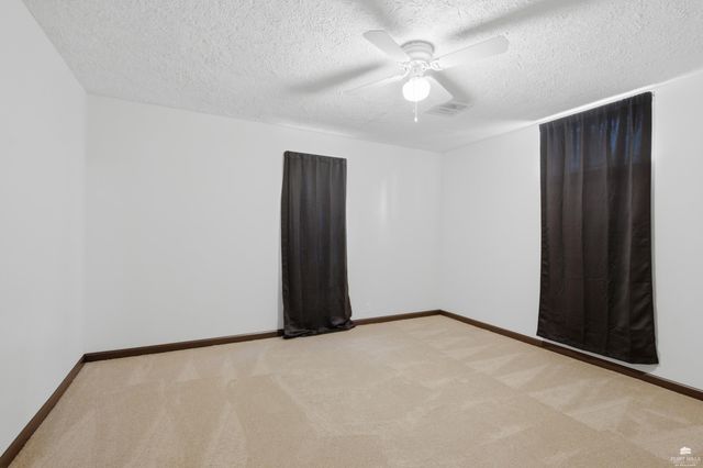 3221 Park Circle, Manhattan, KS 66503