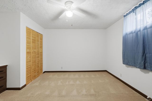 3221 Park Circle, Manhattan, KS 66503