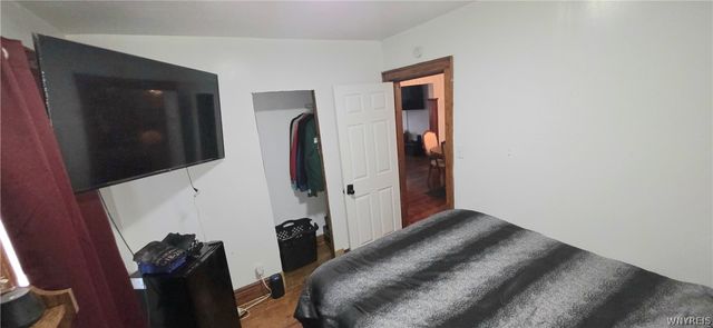 81 Walden, Buffalo, NY 14211