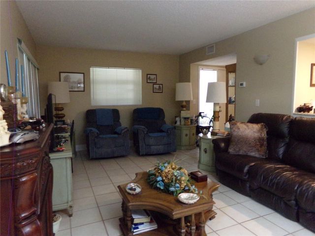 110 CYPRESS WOODS CT UNIT 6A, Deltona, FL 32725