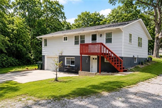 761 Grace Avenue, Leavenworth, KS 66048