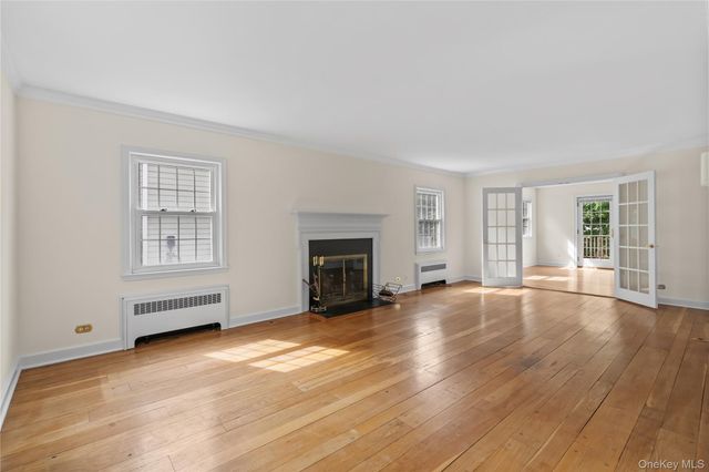 136 Wilmot Circle, Scarsdale, NY 10583