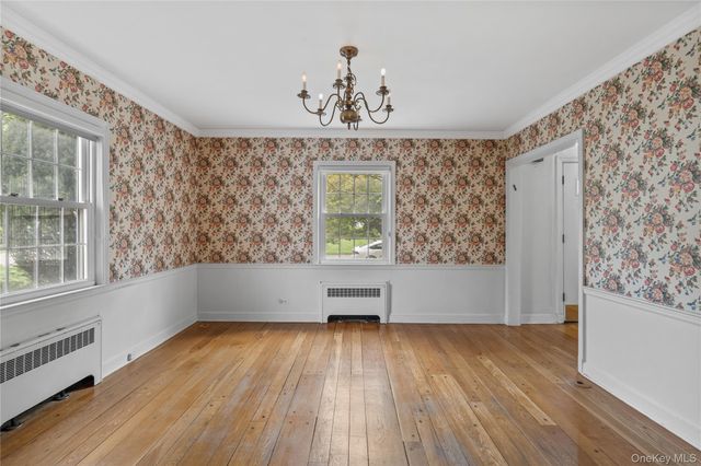136 Wilmot Circle, Scarsdale, NY 10583