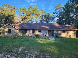 15 Kupfer Lane, Poplarville, MS 39470