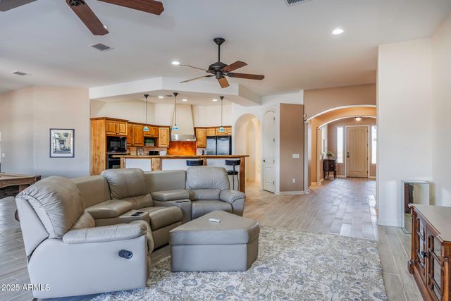 10203 N BURRIS Road, Casa Grande, AZ 85122