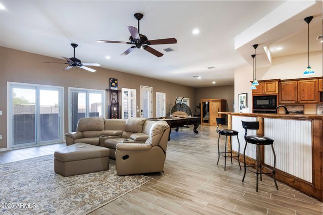 10203 N BURRIS Road, Casa Grande, AZ 85122