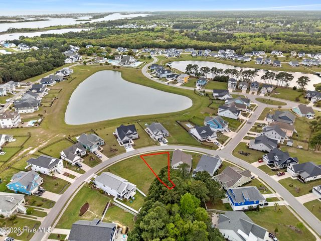 561 Moss Lake Lane, Holly Ridge, NC 28445