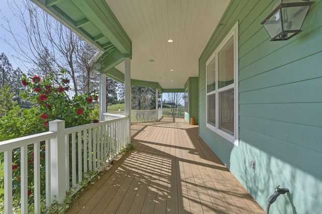 5901 Traverse Creek Rd, Garden Valley, CA 95633