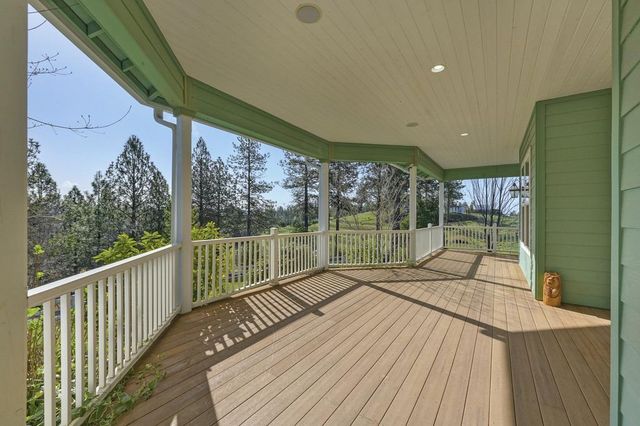 5901 Traverse Creek Rd, Garden Valley, CA 95633