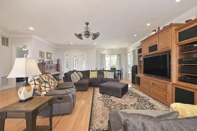 5901 Traverse Creek Rd, Garden Valley, CA 95633