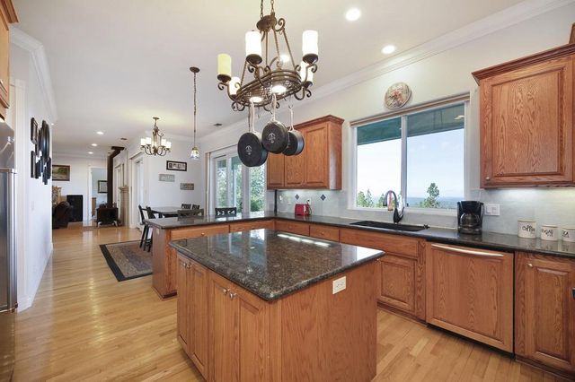 5901 Traverse Creek Rd, Garden Valley, CA 95633