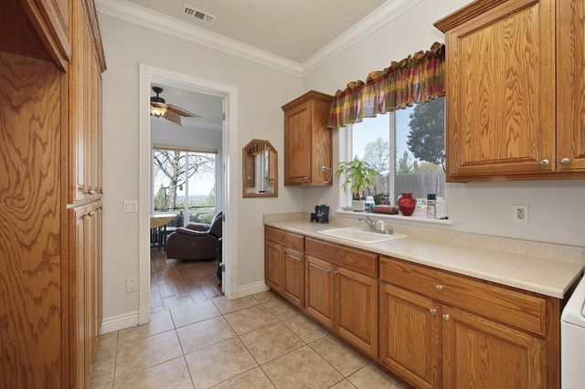 5901 Traverse Creek Rd, Garden Valley, CA 95633