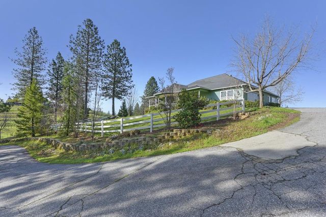 5901 Traverse Creek Rd, Garden Valley, CA 95633