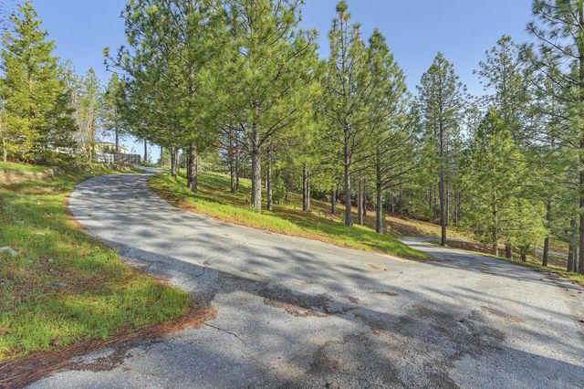 5901 Traverse Creek Rd, Garden Valley, CA 95633