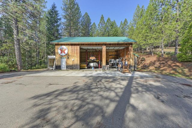 5901 Traverse Creek Rd, Garden Valley, CA 95633