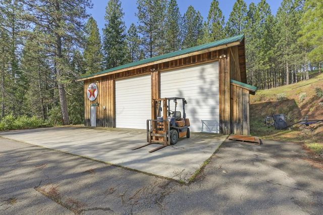 5901 Traverse Creek Rd, Garden Valley, CA 95633