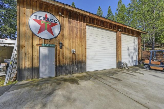 5901 Traverse Creek Rd, Garden Valley, CA 95633