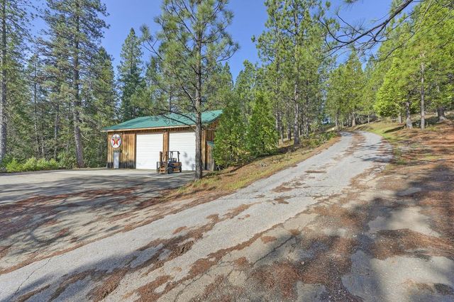 5901 Traverse Creek Rd, Garden Valley, CA 95633