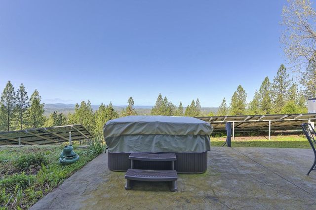 5901 Traverse Creek Rd, Garden Valley, CA 95633