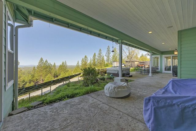 5901 Traverse Creek Rd, Garden Valley, CA 95633