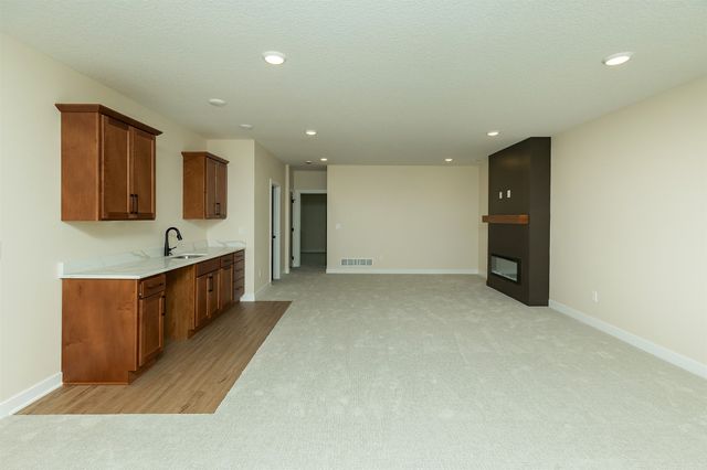 2938 NW Beechwood Drive, Grimes, IA 50111