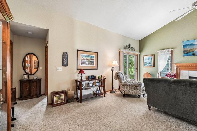 W204N16184 Jackson DRIVE, Jackson, WI 53037