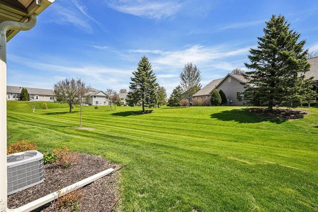 W204N16184 Jackson DRIVE, Jackson, WI 53037