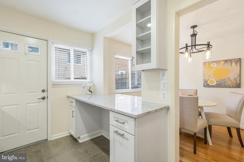 Image 13 of property listing at 652 KENNEBEC AVE #2, Takoma Park, MD 20912