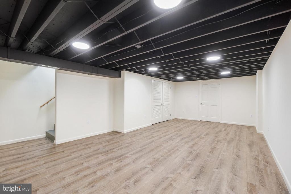 Image 26 of property listing at 652 KENNEBEC AVE #2, Takoma Park, MD 20912