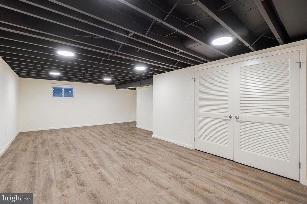 Image 27 of property listing at 652 KENNEBEC AVE #2, Takoma Park, MD 20912