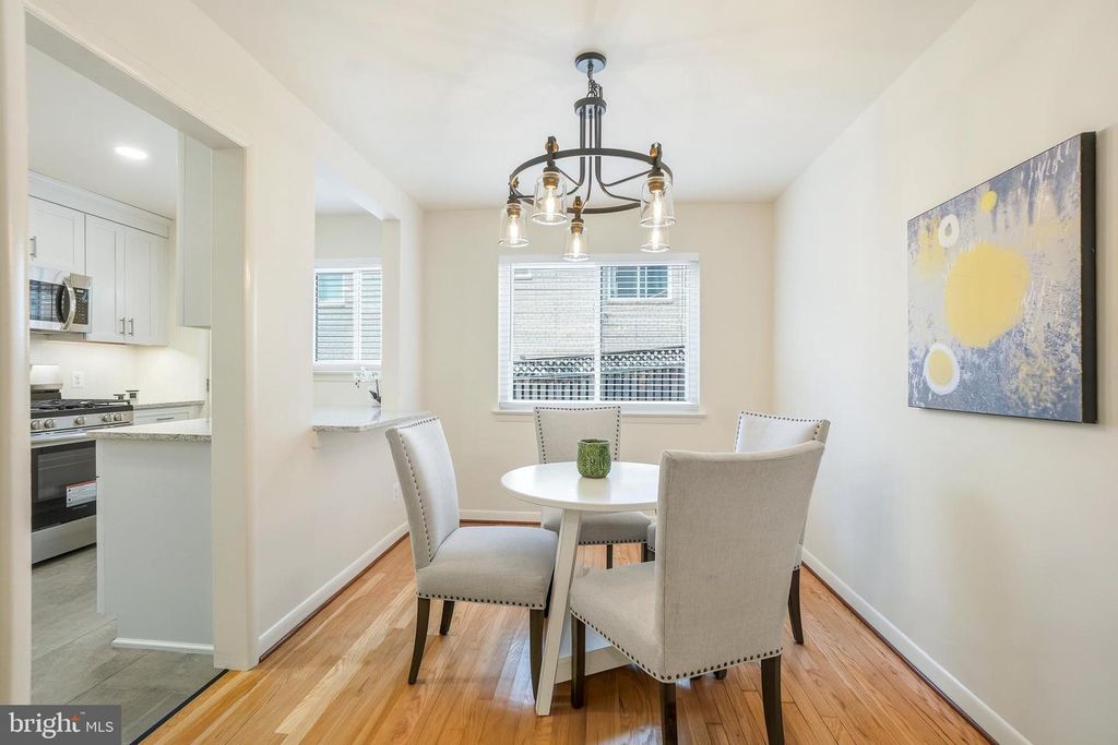 Image 8 of property listing at 652 KENNEBEC AVE #2, Takoma Park, MD 20912