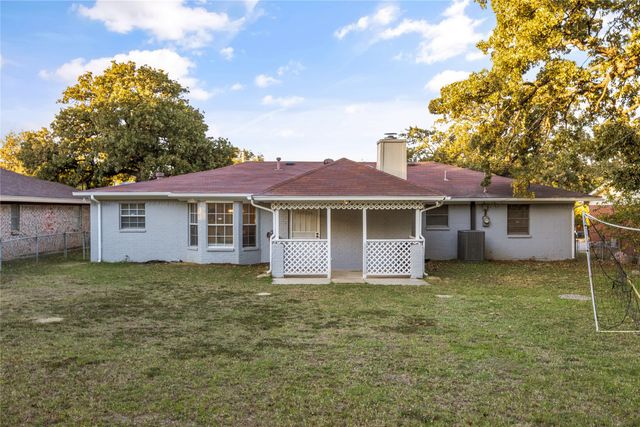 4848 Wilbarger Street, Fort Worth, TX 76119