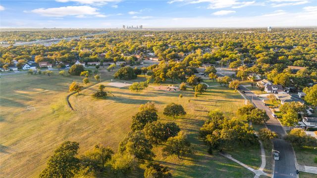 4848 Wilbarger Street, Fort Worth, TX 76119