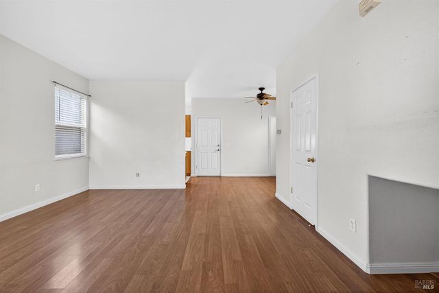 1440 Tammy Way, Santa Rosa, CA 95401