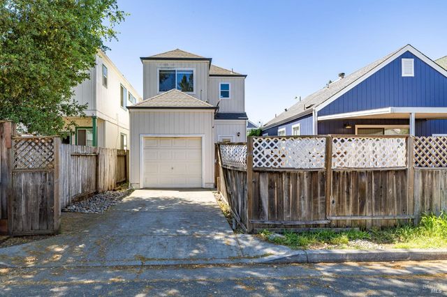 1440 Tammy Way, Santa Rosa, CA 95401