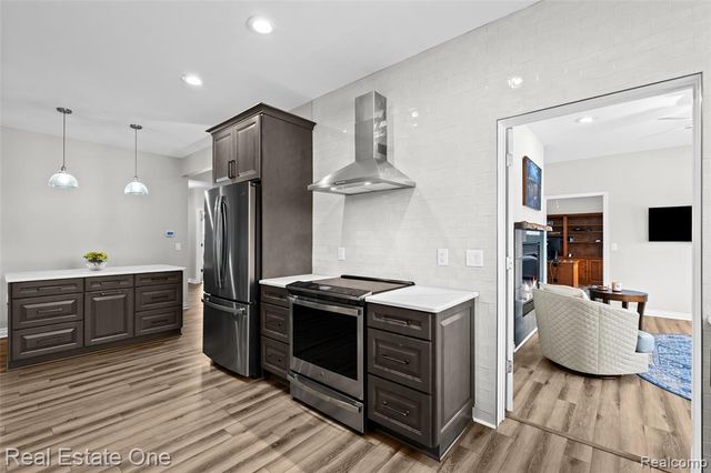 9032 Palmers Way Drive, Fenton, MI 48430