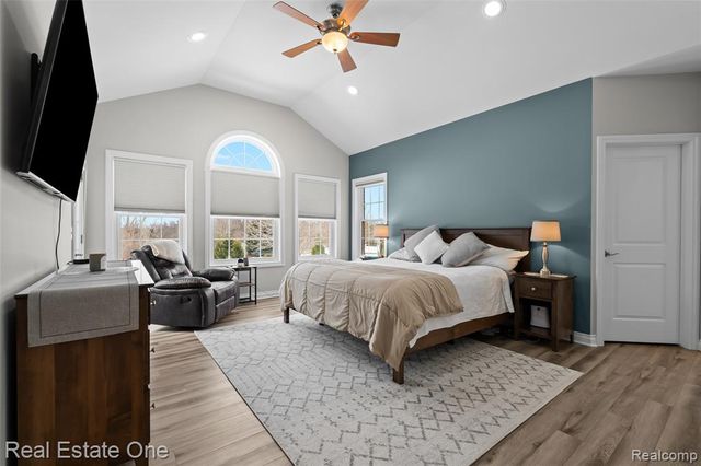 9032 Palmers Way Drive, Fenton, MI 48430