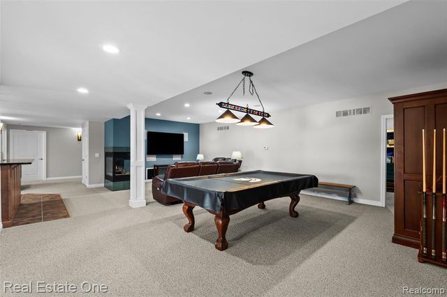 9032 Palmers Way Drive, Fenton, MI 48430