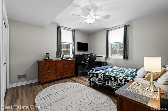 9032 Palmers Way Drive, Fenton, MI 48430