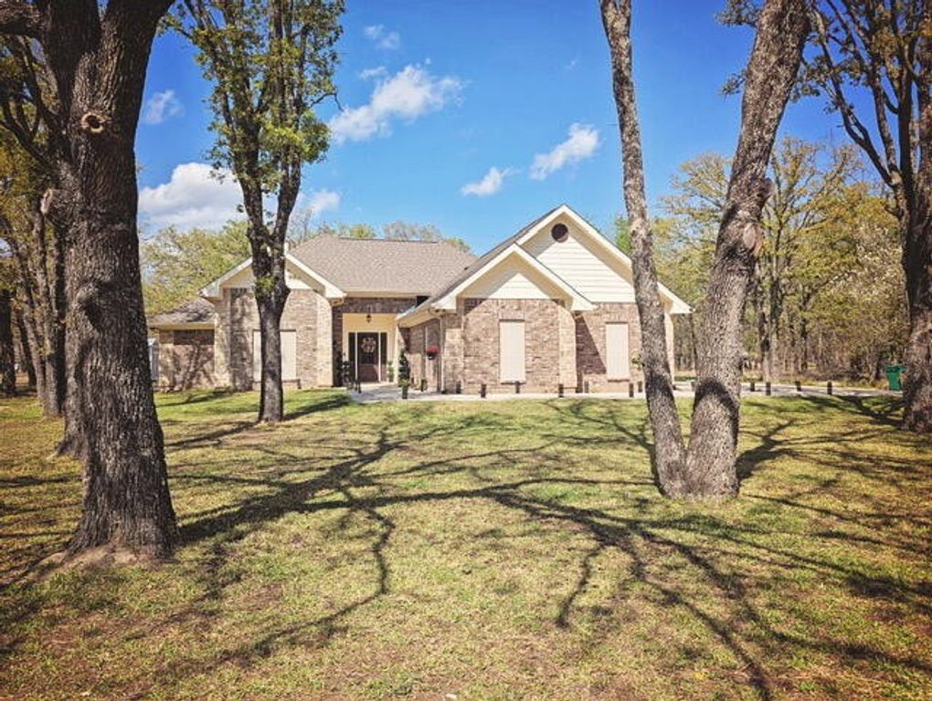 15994 Maple Lane, Malakoff, TX 75148