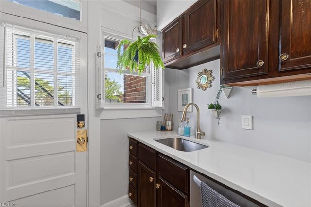 742 Washington Park Apt B2, Norfolk, VA 23517