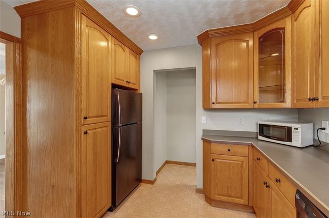 4107 Torrington Avenue, Parma, OH 44134