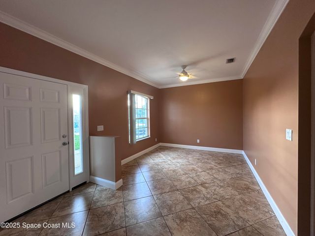 802 Del Mar Circle, Melbourne, FL 32904