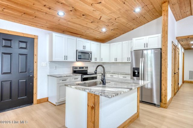 226 Choctaw Ridge Trail, Murphy, NC 28906