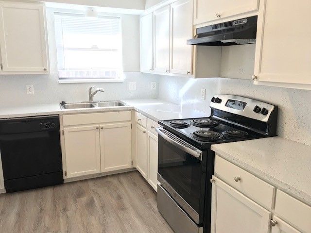 408 Signal Hill Court N 410, Fort Worth, TX 76112