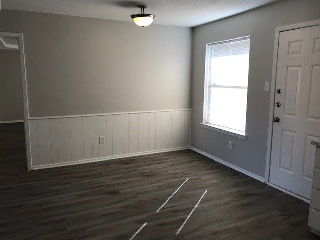 408 Signal Hill Court N 410, Fort Worth, TX 76112