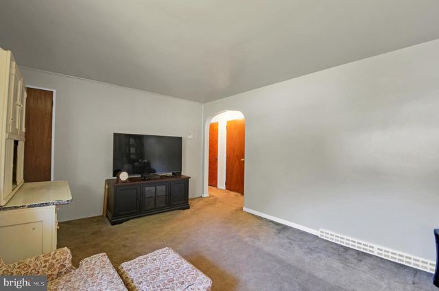 310 CAROLINA AVE, Reading, PA 19605