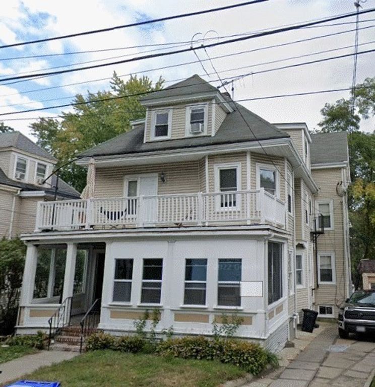 7 Oak Square 2R, Boston, MA 02135