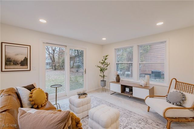 4971 S Sedgewick Road, Lyndhurst, OH 44124