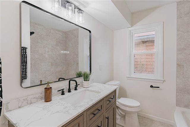 4971 S Sedgewick Road, Lyndhurst, OH 44124